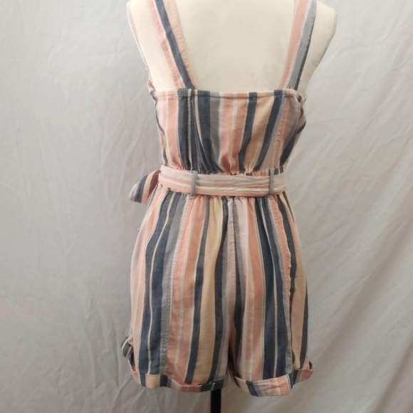 American Eagle Romper Shorts Grey and Coral Striped Women's Size Small - Picture 2 of 7